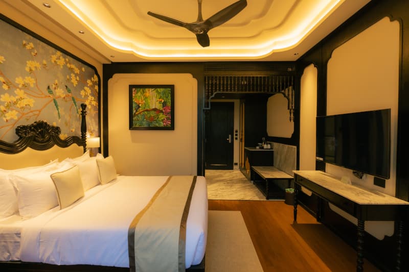 Superior Deluxe Room (Pool View Patio)